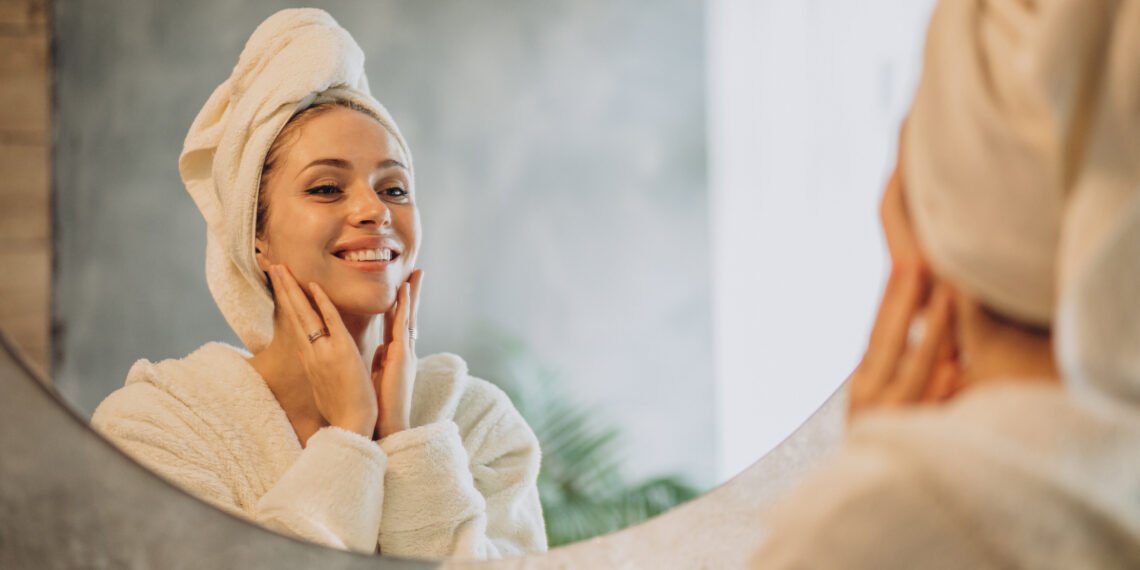 Basic Skincare Routine for Beginners (Simple & Effective Guide)