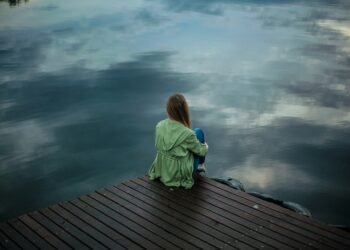 How to Master Loneliness: A Practical Guide to Finding Peace, Purpose, and Connection